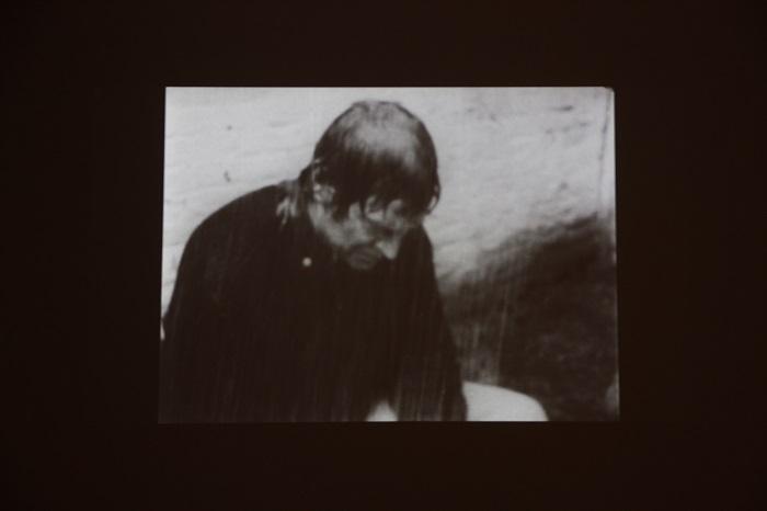Marcel Broodthaers, La pluie (Projet pour un texte), 1969. Marcel Broodthaers, La pluie (Projet pour un texte), 1969.