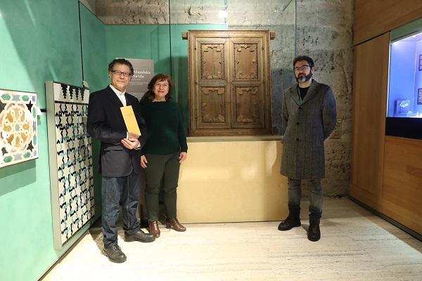 La ventana se exhibe desde este jueves en el Museo de la Alhambra.