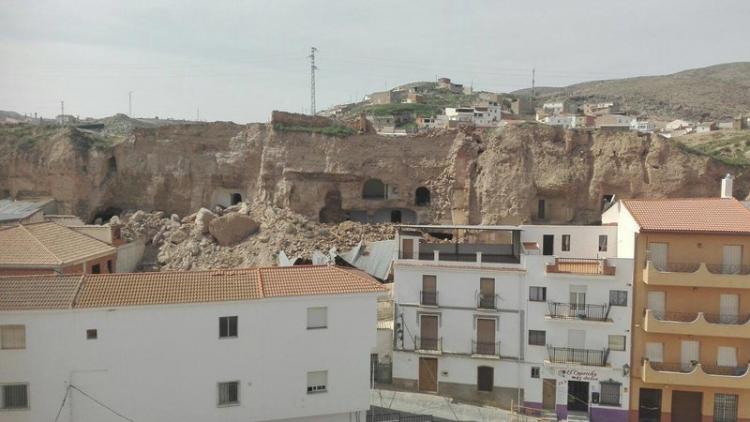 Derrumbe la Alcazaba de Zújar.