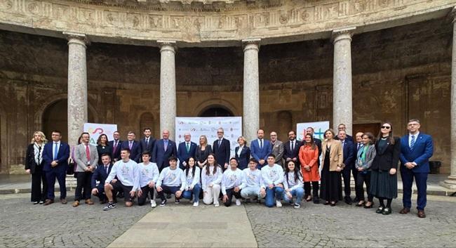 Foto de familia del comité evaluador de los Juegos Europeos Universitarios.