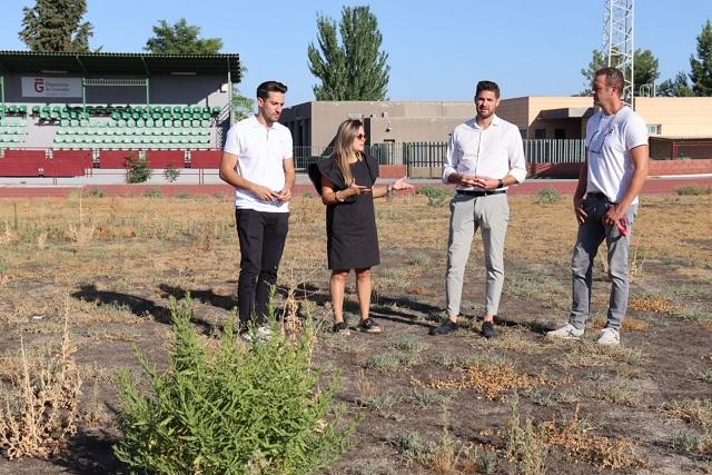 Estado en que se encuentra el campo de césped de la Ciudad Deportiva. 