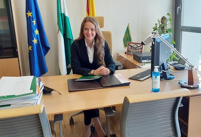 La delegada de empleo, Virginia Fernández. 