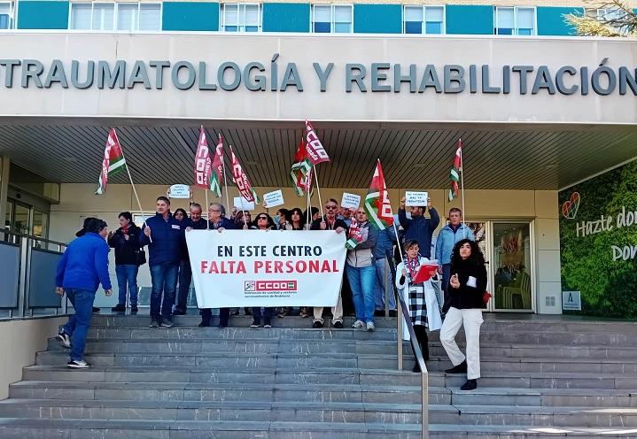 Concentración en la puerta del hospital conocido como 'Trauma'.