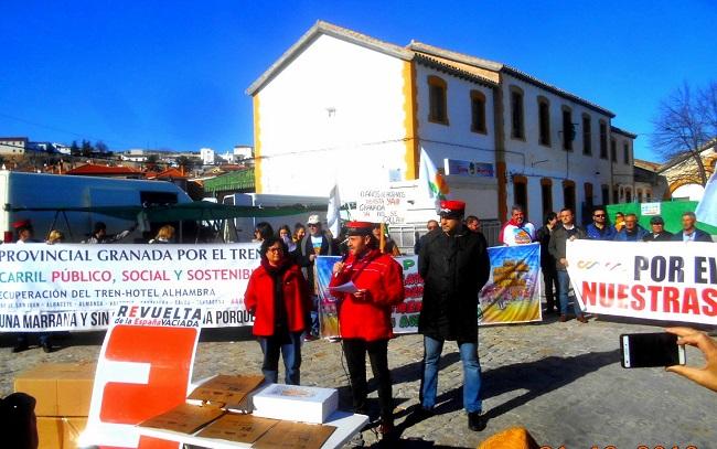 Acto del 31-D por el tren en la estación de Baza.