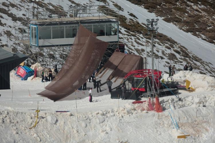 Los Aerials se sitúan en la pista Neveros. 