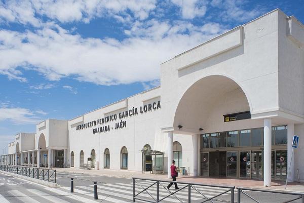 Entrada al aeropuerto. 