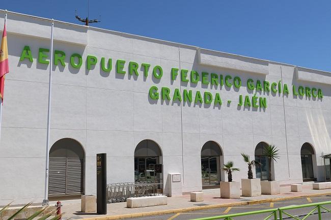 Exteriores del Aeropuerto de Granada.
