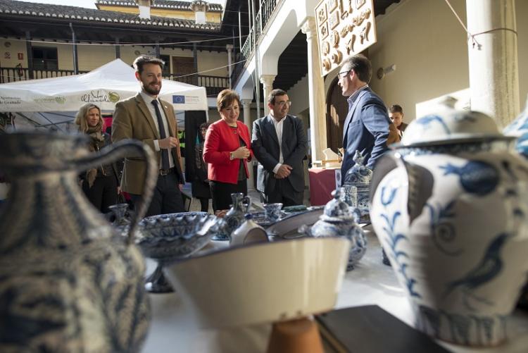 El Centro Albayzín acoge las actividades por el Día de la Artesanía.