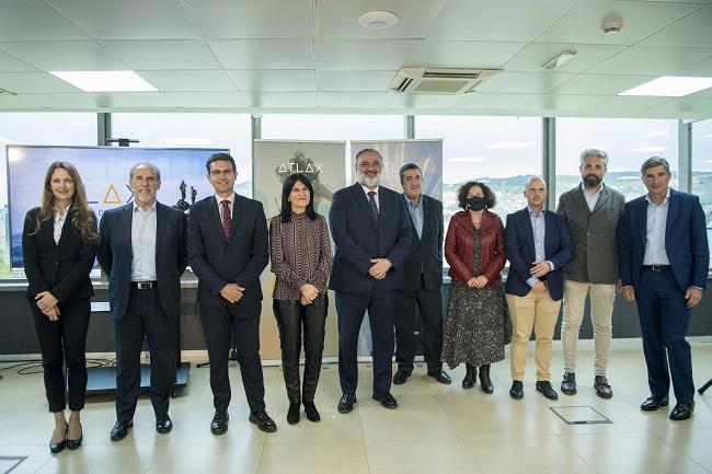 Autoridades que han participado en la inauguración de las instalaciones.