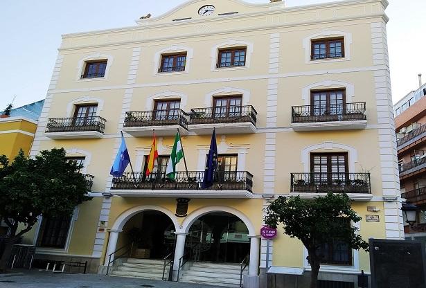 El Ayuntamiento de Almuñécar recibirá casi 223.000 euros para digitalización de servicios públicos.