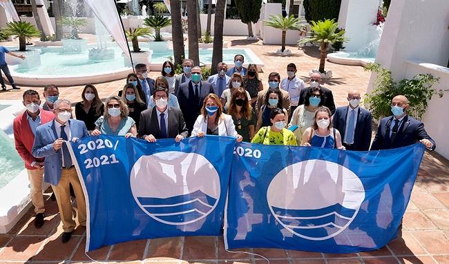 Almuñécar ha acogido el acto de entrega de las banderas. 