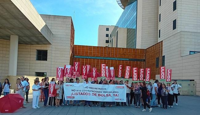 Una de las habituales concentraciones de CCOO y UGT por la Bolsa del SAS.