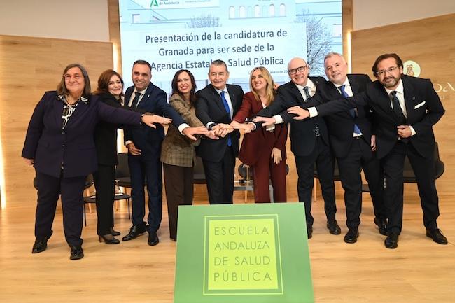 Autoridades, en la presentación oficial de la candidatura de Granada a la agencia estatal.