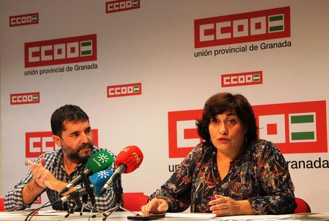 El secretario general de CCOO Granada, Daniel Mesa y la secretaria de la Mujer del sindicato, Clara Castarnado