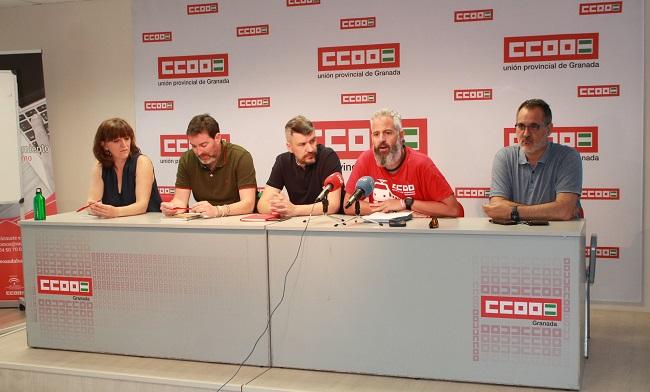 Representantes de CCOO en la rueda de prensa de este martes.