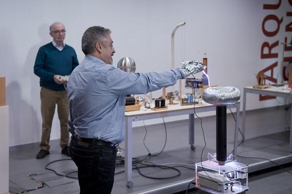 Primera de las conferencias del ciclo 'Ciencia para Todos'.