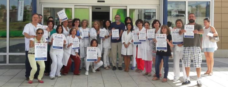 Concentración en el Hospital de Guadix. Concentración en el Hospital de Guadix.