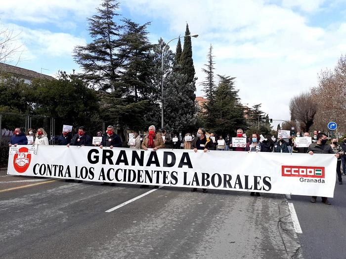 Concentración en memoria de la trabajadora sanitaria fallecida.