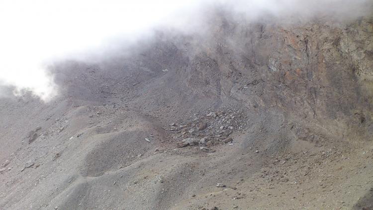 El glaciar del Corral del Veleta, sin una gota de nieve este mes de octubre por las altas temperaturas y la ausencia de precipitaciones.