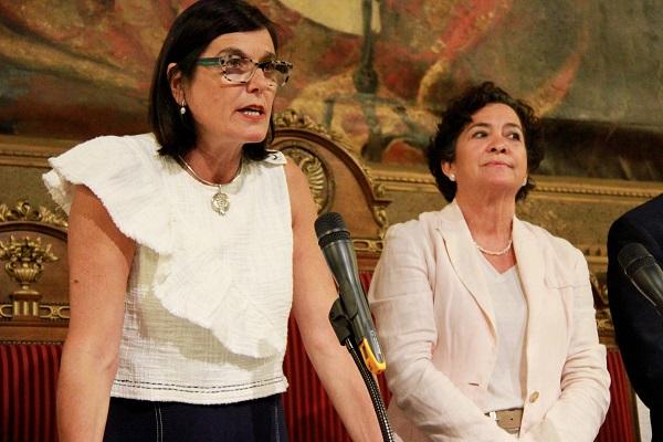 La decana de Farmacia junto a la rectora de la UGR. La decana de Farmacia junto a la rectora de la UGR.