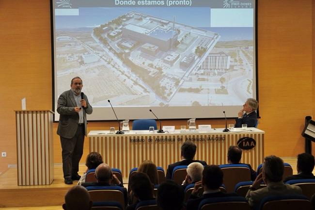 Ángel Ibarra explica el proyecto Ifmif-Dones.