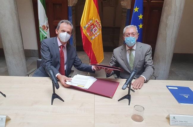 El ministro de Ciencia, Pedro Duque, y el consejero de Transformación Económica, Rogelio Velasco.