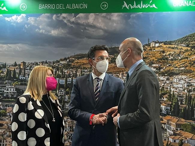 Cuenca, con el alcalde de Sevilla y la alcaldesa de Jerez.