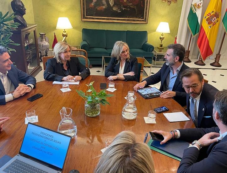 Reunión de la Consejería de Agricultura con el Ayuntamiento de Granada. 