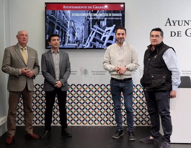 Presentación de la iniciativa para distinguir a los locales emblemáticos de Granada.