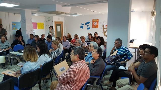 Una de las reuniones celebradas en el Zaidín.