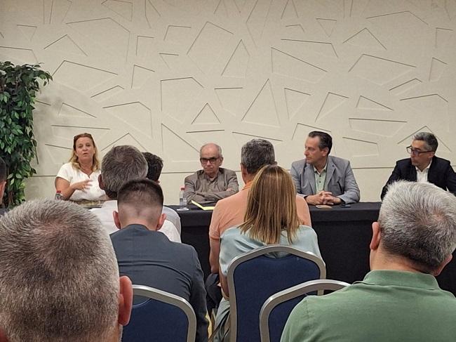 Encuentro entre los representantes del sector hostelero y turístico y el Festival Internacional.