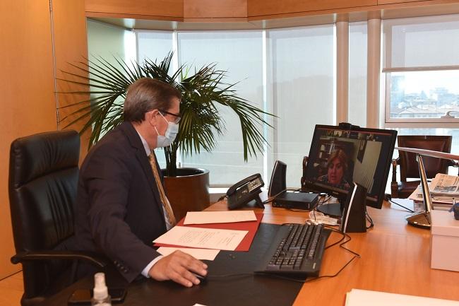 José Entrena durante la reunión.