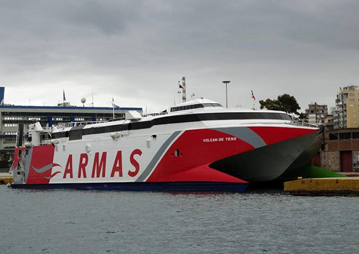 Volcán de Teno, es el nombre del ferry rápido.