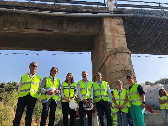 Puente que será reconstruido Puente que será reconstruido.