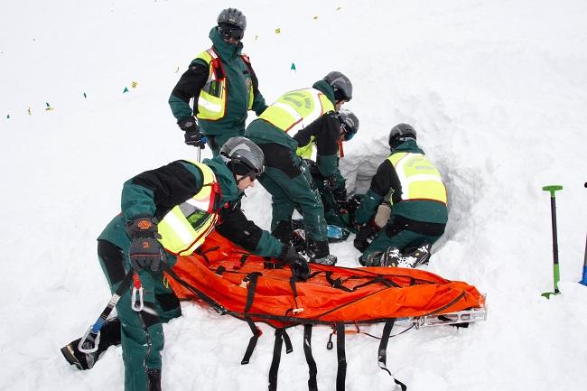 Imagen del simulacro tras avalancha desarrollado en Sierra Nevada. Imagen del simulacro tras avalancha desarrollado en Sierra Nevada.