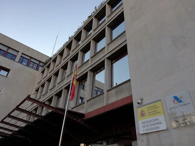 Edificio de la Agencia Tributaria en Granada. 