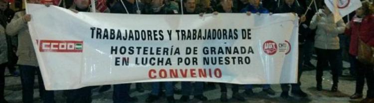 Pancarta de una de las habituales movilizaciones de CCOO y UGT.