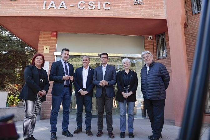 Visita de autoridades al IAA-CSIC.