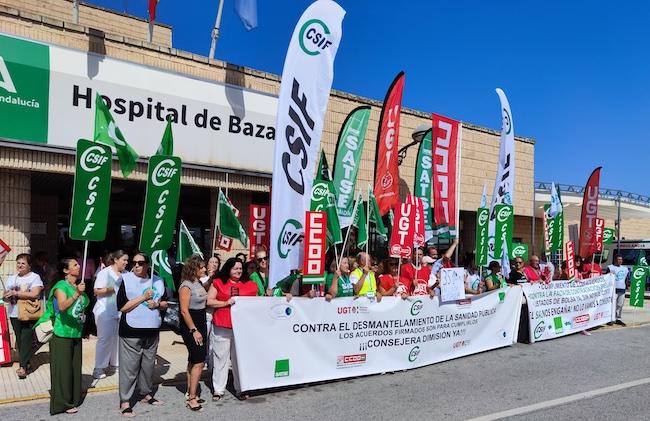 Concentración este miércoles ante el Hospital de Baza.