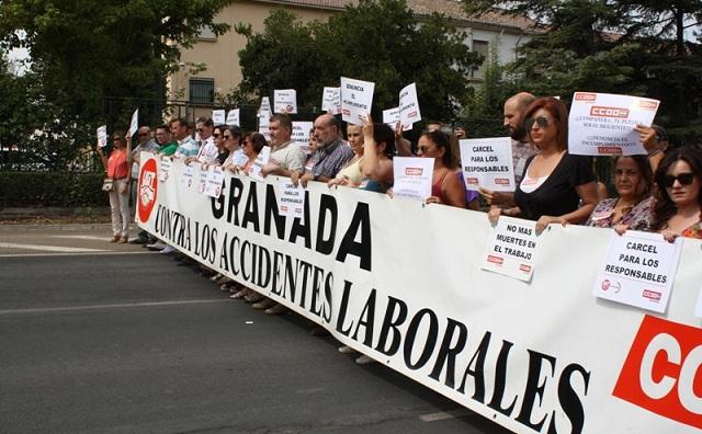 Concentración contra los accidentes laborales, este lunes. 