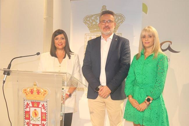 Loli Cañavate, Antonio Díaz y Manuela Bertos.