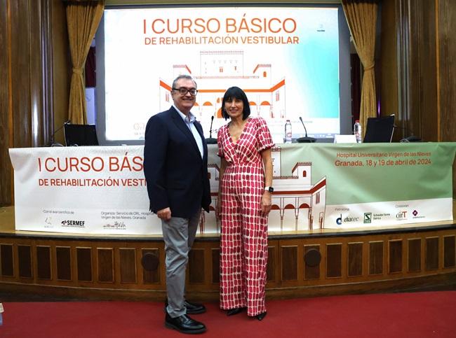 Los organizadores del curso antes de comenzar la sesión.