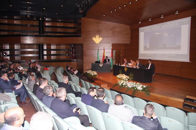 Asistentes a la Asamblea General Ordinaria de Caja Rural Granada.