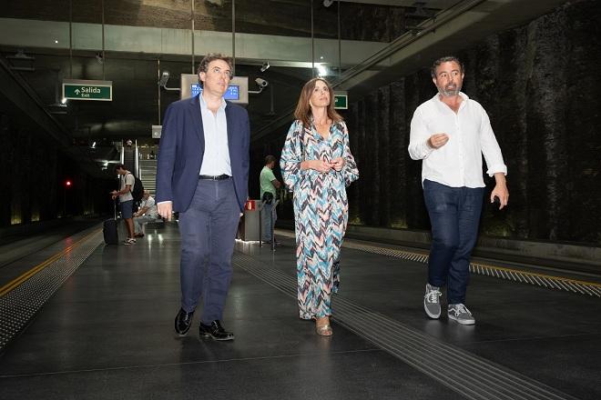 La consejera Rocío Díaz, en la estación Alcázar del Genil. 