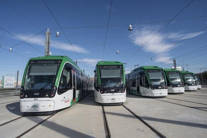 Trenes del Metro de Granada. 