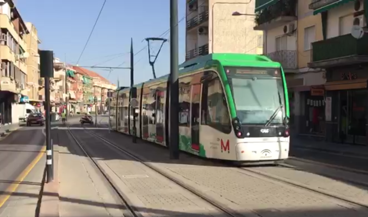 El Metro a su paso por Maracena. El Metro a su paso por Maracena.