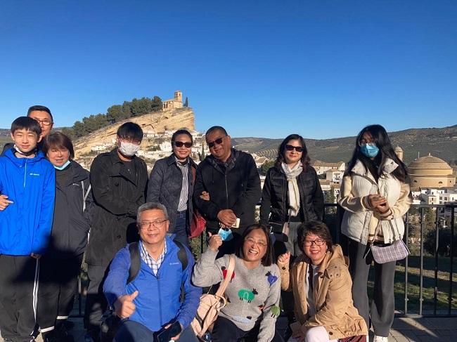 Con la visita de este grupo se recupera el turismo japonés, tras el parón por la pandemia.