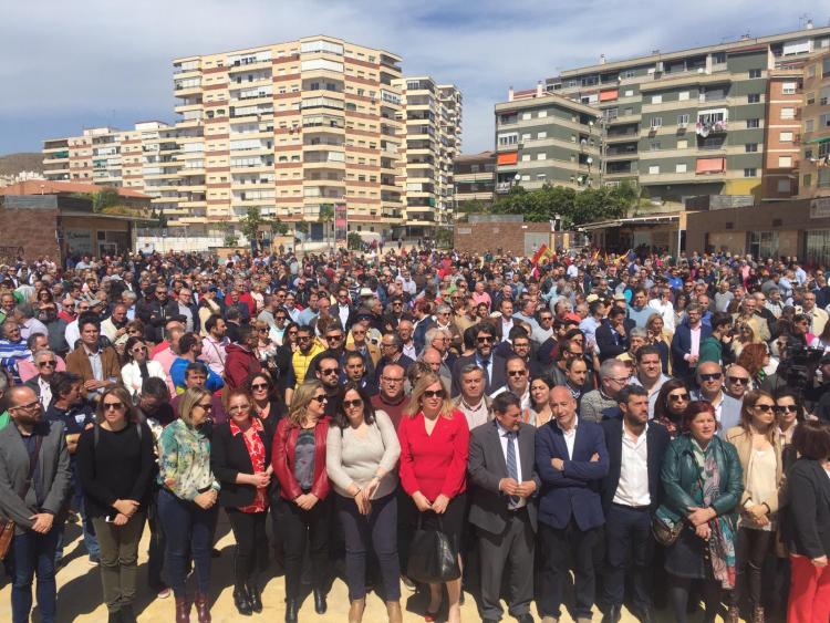 Imagen de la multitudinaria concentración este viernes en Motril.