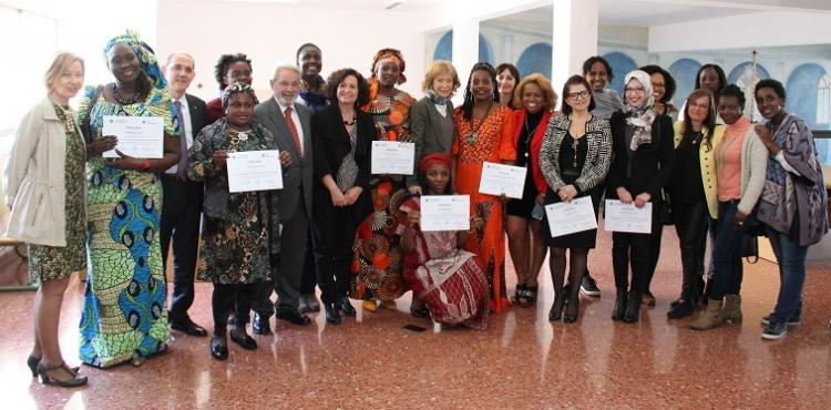 Foto de familia con las participantes en el curso.