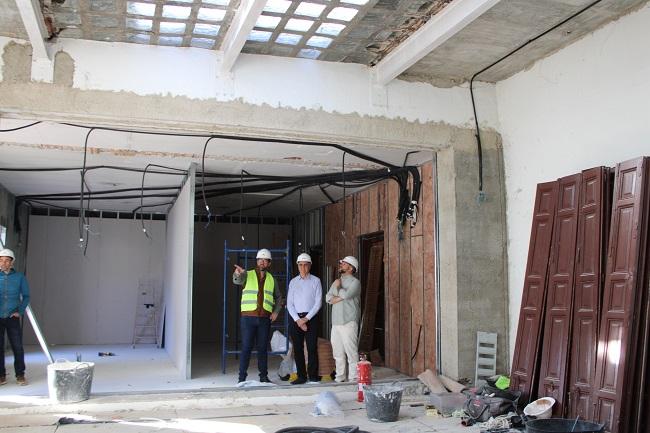 Visita de los ediles a las obras del Palacio de Narváez de Loja.